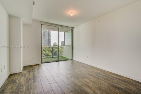 Condominio en venta en Miami, Florida, 1 dormitorio, 61.22 m2 № 1983846 - foto 8