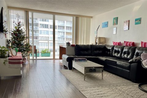 Купить кондоминиум в Авентура, Флорида 1 спальня, 93.37м2, № 1811580 - фото 9