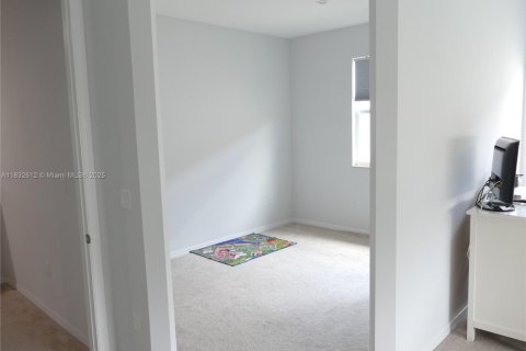 Villa ou maison à louer à Davie, Floride: 5 chambres, 255.02 m2 № 1811936 - photo 11