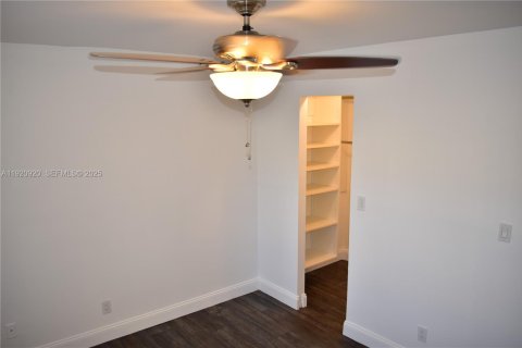 Copropriété à vendre à Sunrise, Floride: 2 chambres, 78.97 m2 № 2062296 - photo 16