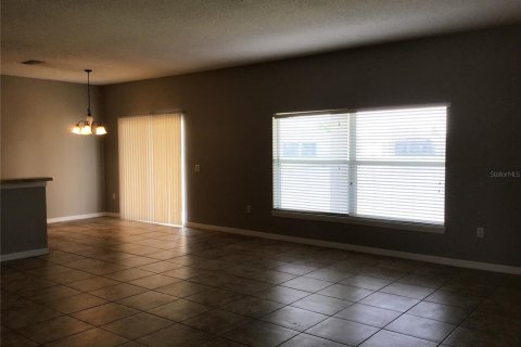 House in Kissimmee, Florida 3 bedrooms, 148.27 sq.m. № 1908572 - photo 5