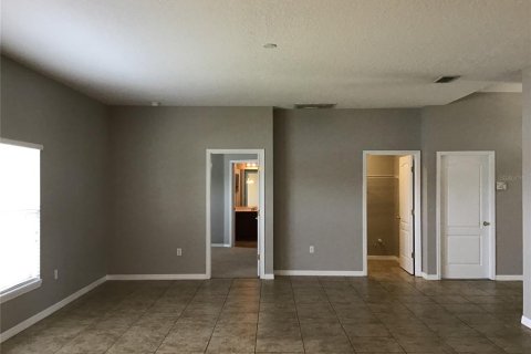 House in Kissimmee, Florida 3 bedrooms, 148.27 sq.m. № 1908572 - photo 7