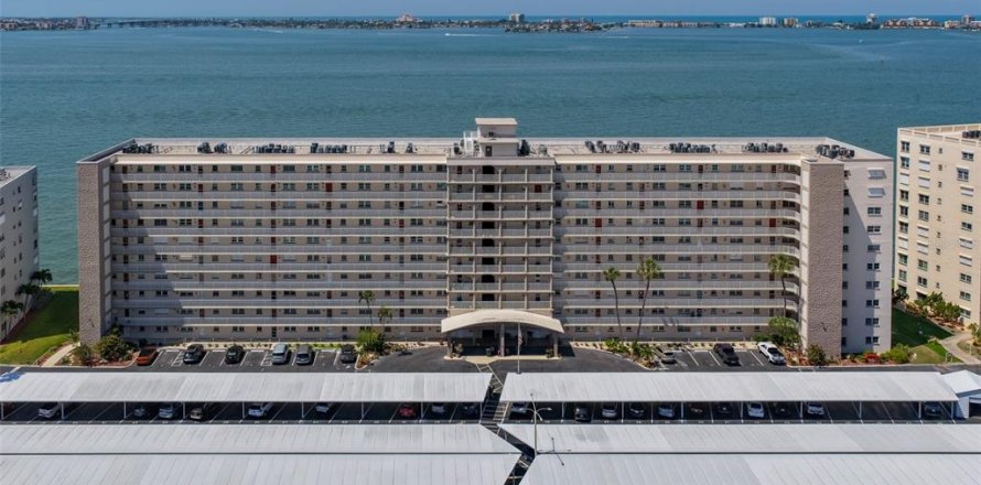 Condo à Gulfport, Floride, 1 chambre № 2151479