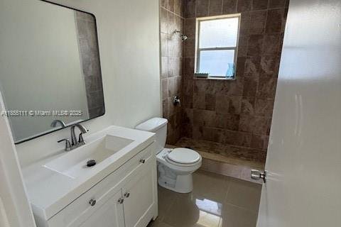House in Hollywood, Florida 3 bedrooms, 114.46 sq.m. № 1874259 - photo 18