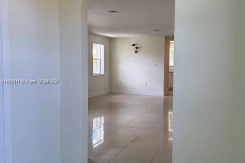 House in Hollywood, Florida 3 bedrooms, 114.46 sq.m. № 1874259 - photo 4