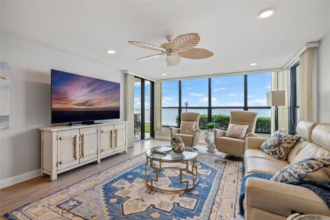 Condo in Dunedin, Florida, 2 bedrooms  № 1244547 - photo 14
