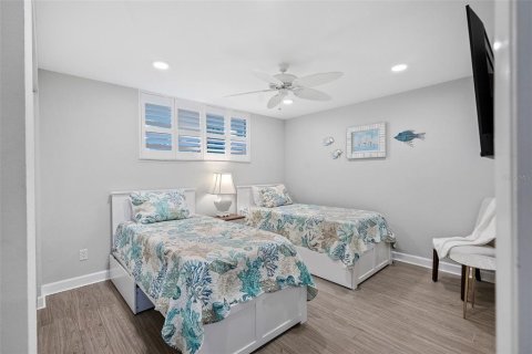 Condo in Dunedin, Florida, 2 bedrooms  № 1244547 - photo 27