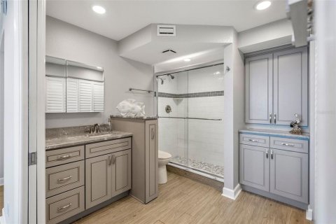 Condo in Dunedin, Florida, 2 bedrooms  № 1244547 - photo 23