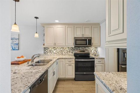 Condo in Dunedin, Florida, 2 bedrooms  № 1244547 - photo 5