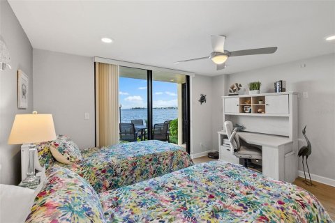 Condo in Dunedin, Florida, 2 bedrooms  № 1244547 - photo 21