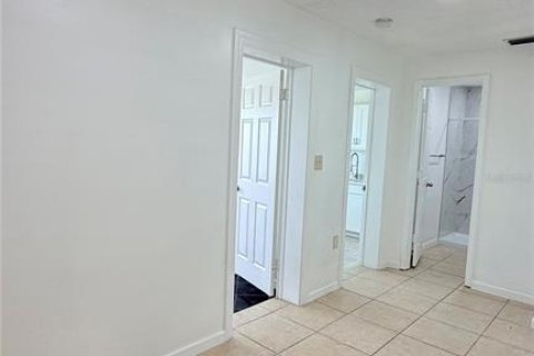 Villa ou maison à louer à Sarasota, Floride: 2 chambres, 55.74 m2 № 2401121 - photo 5