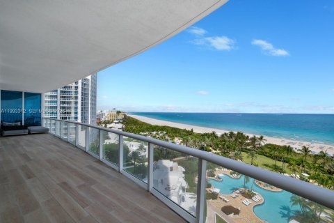 Condo in Miami Beach, Florida, 5 bedrooms  № 2056167 - photo 29