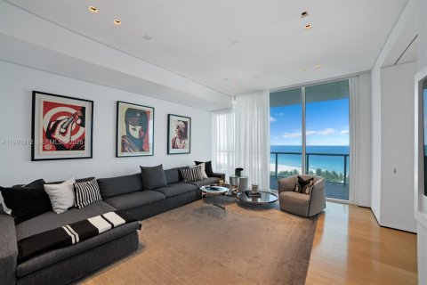 Condo in Miami Beach, Florida, 5 bedrooms  № 2056167 - photo 19