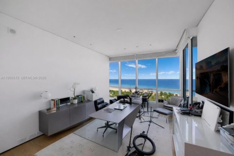 Condo in Miami Beach, Florida, 5 bedrooms  № 2056167 - photo 25