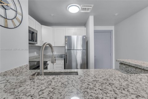 Copropriété à vendre à Miami, Floride: 1 chambre, 59.46 m2 № 2052335 - photo 4