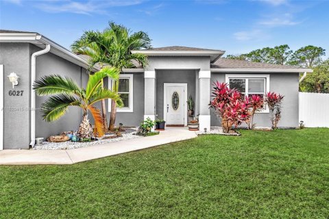 House in LaBelle, Florida 3 bedrooms № 1779173 - photo 4