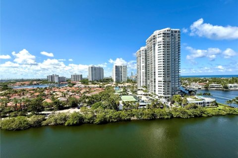 Condo in Aventura, Florida, 2 bedrooms № 1882200 - photo 6