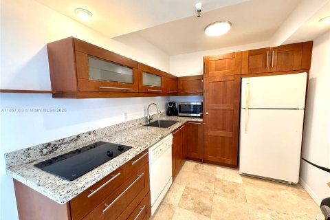 Condo in Aventura, Florida, 2 bedrooms № 1882200 - photo 24