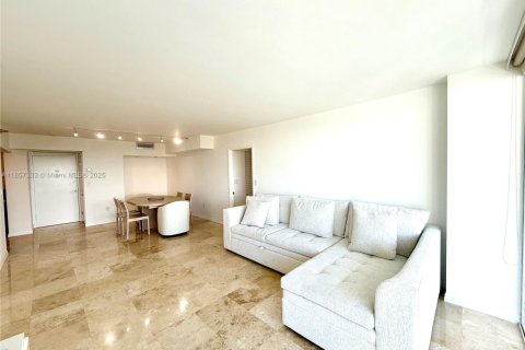 Condo in Aventura, Florida, 2 bedrooms № 1882200 - photo 17