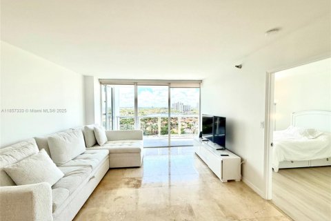 Condo in Aventura, Florida, 2 bedrooms № 1882200 - photo 13