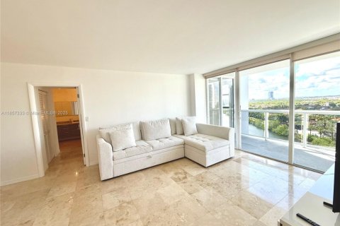 Condo in Aventura, Florida, 2 bedrooms № 1882200 - photo 11
