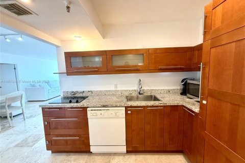 Condo in Aventura, Florida, 2 bedrooms № 1882200 - photo 22