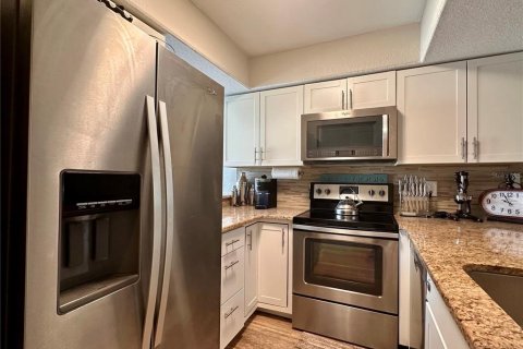 Townhouse in Bradenton, Florida 2 bedrooms, 99.41 sq.m. № 1734015 - photo 7