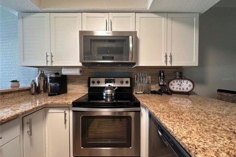 Townhouse in Bradenton, Florida 2 bedrooms, 99.41 sq.m. № 1734015 - photo 3