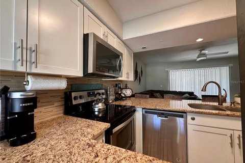 Townhouse in Bradenton, Florida 2 bedrooms, 99.41 sq.m. № 1734015 - photo 5