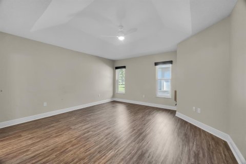 Villa ou maison à vendre à St. Lucie, Floride: 3 chambres, 159.79 m2 № 2270278 - photo 23