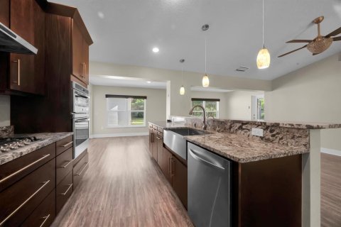 Villa ou maison à vendre à St. Lucie, Floride: 3 chambres, 159.79 m2 № 2270278 - photo 15