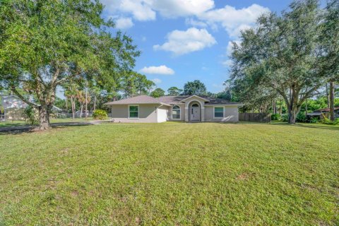 Villa ou maison à vendre à St. Lucie, Floride: 3 chambres, 159.79 m2 № 2270278 - photo 2