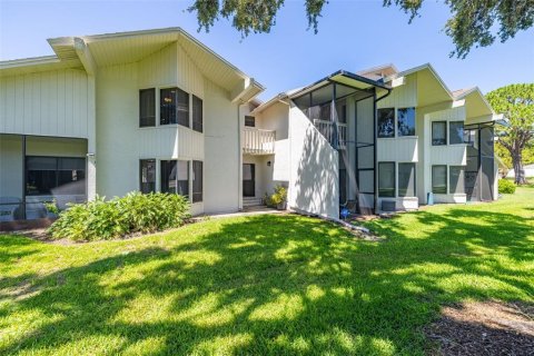 Townhouse in Palm Harbor, Florida 3 bedrooms, 156.54 sq.m. № 1807005 - photo 25