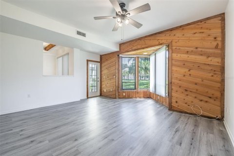 Townhouse in Palm Harbor, Florida 3 bedrooms, 156.54 sq.m. № 1807005 - photo 7