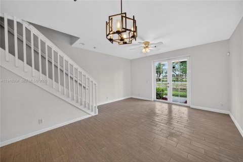 Снять в аренду таунхаус в Дейви, Флорида 3 спальни, 170.66м2, № 2004800 - фото 10