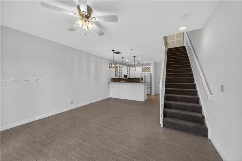 Снять в аренду таунхаус в Дейви, Флорида 3 спальни, 170.66м2, № 2004800 - фото 16