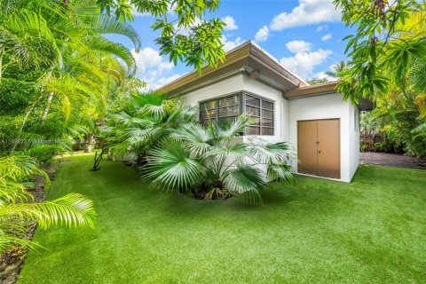 Villa ou maison à louer à Miami Beach, Floride: 3 chambres, 230.4 m2 № 1945969 - photo 14
