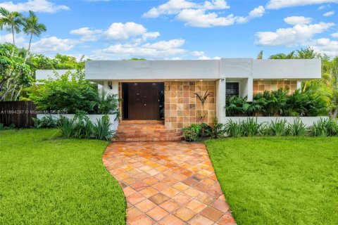 Villa ou maison à louer à Miami Beach, Floride: 3 chambres, 230.4 m2 № 1945969 - photo 4
