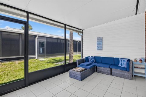 Condo in Venice, Florida, 1 bedroom  № 2131990 - photo 15