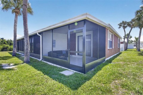 Condo in Venice, Florida, 1 bedroom  № 2131990 - photo 17