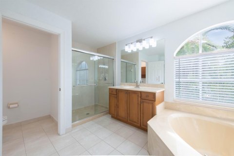 House in Miramar, Florida 5 bedrooms, 257.43 sq.m. № 2181900 - photo 17