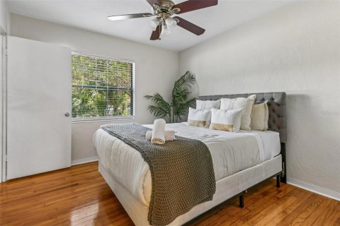 House in Saint Petersburg, Florida 2 bedrooms, 78.32 sq.m. № 2258622 - photo 19