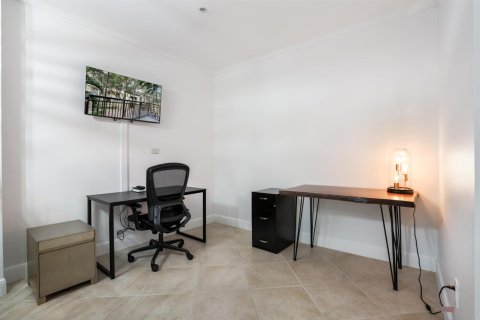 Adosado en venta en Wilton Manors, Florida, 2 dormitorios, 155.43 m2 № 2191617 - foto 27