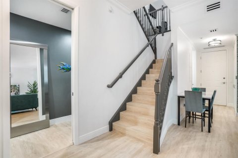 Adosado en venta en Wilton Manors, Florida, 2 dormitorios, 155.43 m2 № 2191617 - foto 16
