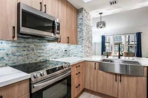 Adosado en venta en Wilton Manors, Florida, 2 dormitorios, 155.43 m2 № 2191617 - foto 12