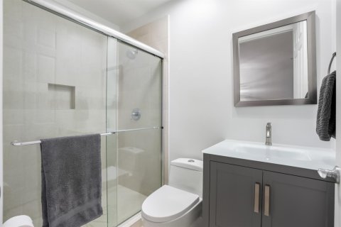 Adosado en venta en Wilton Manors, Florida, 2 dormitorios, 155.43 m2 № 2191617 - foto 26