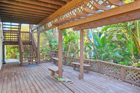 House in New Smyrna Beach, Florida 2 bedrooms, 104.05 sq.m. № 1566128 - photo 17