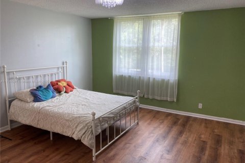 Condo in Coconut Creek, Florida, 2 bedrooms  № 1696970 - photo 22