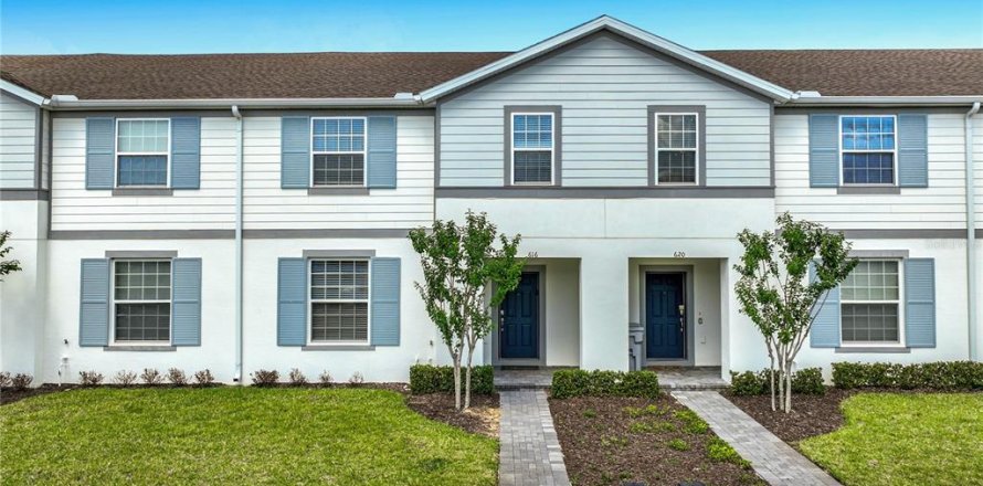 Touwnhouse à Davenport, Floride 5 chambres, 213.02 m2 № 2093661