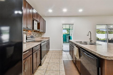 Casa en venta en Plant City, Florida, 4 dormitorios, 232.72 m2 № 1845026 - foto 15